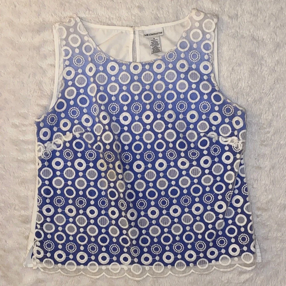 Ann Taylor Blue and White Circle Pattern Embroidered Sleeveless Blouse - Picture 2 of 7